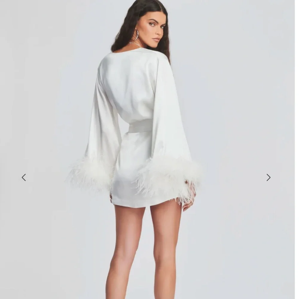 RetrofĂȘte Eva Feather Robe âą White âą Ostrich Feathers âą M âš - Picture 4 of 10